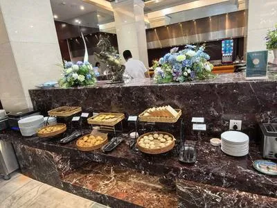 guest photo