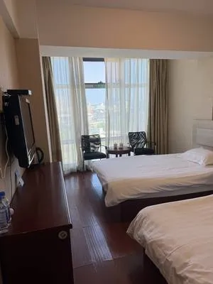 guest photo