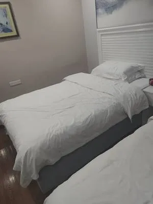guest photo