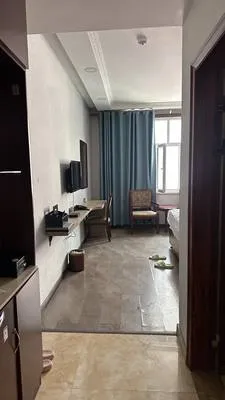 guest photo