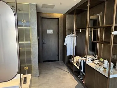 guest photo