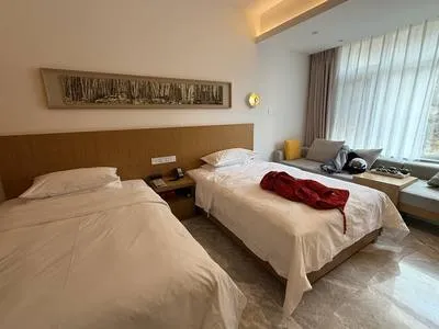 guest photo