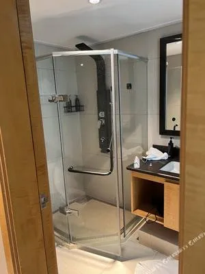 guest photo