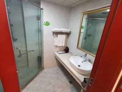 guest photo
