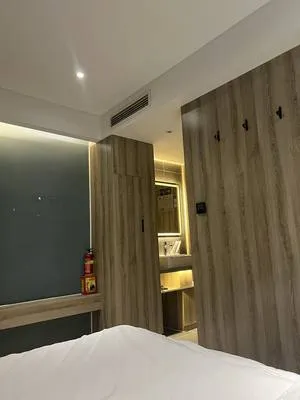 guest photo