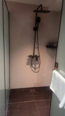 guest photo