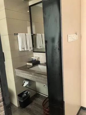 guest photo