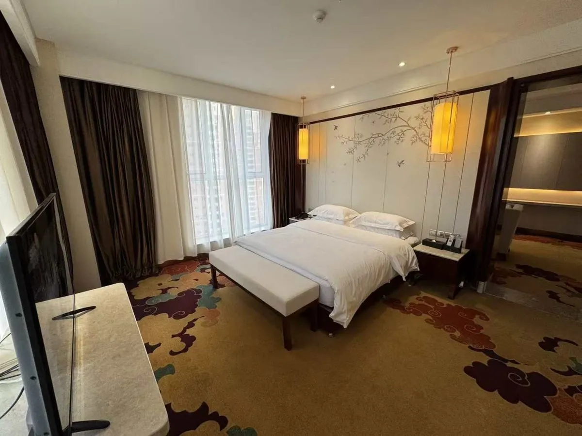 Yanfeilibai Hotel