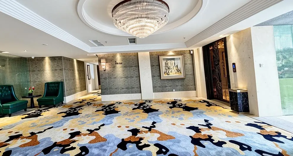 Longli Zuanshi Hotel Touzi