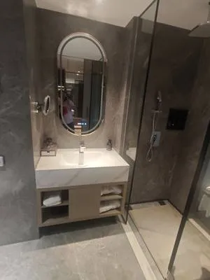 guest photo