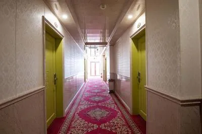 guest photo