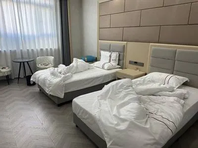 guest photo