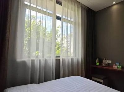 guest photo
