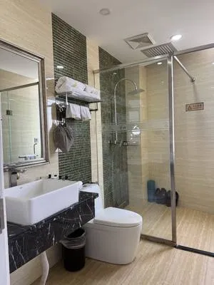 guest photo