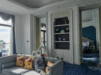 guest photo