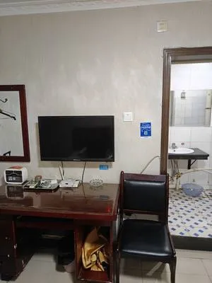 guest photo