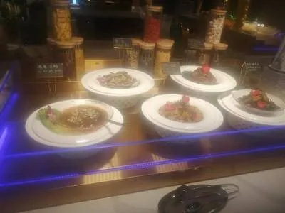 guest photo