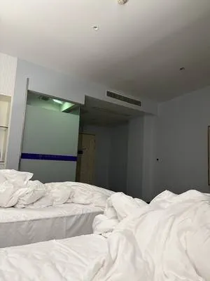 guest photo