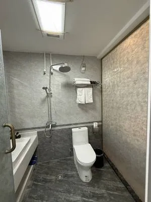 guest photo