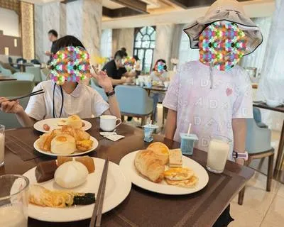 guest photo