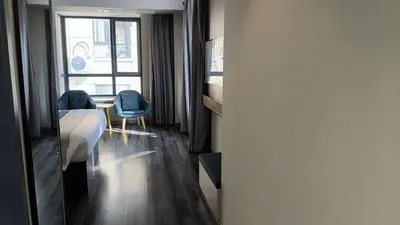 guest photo