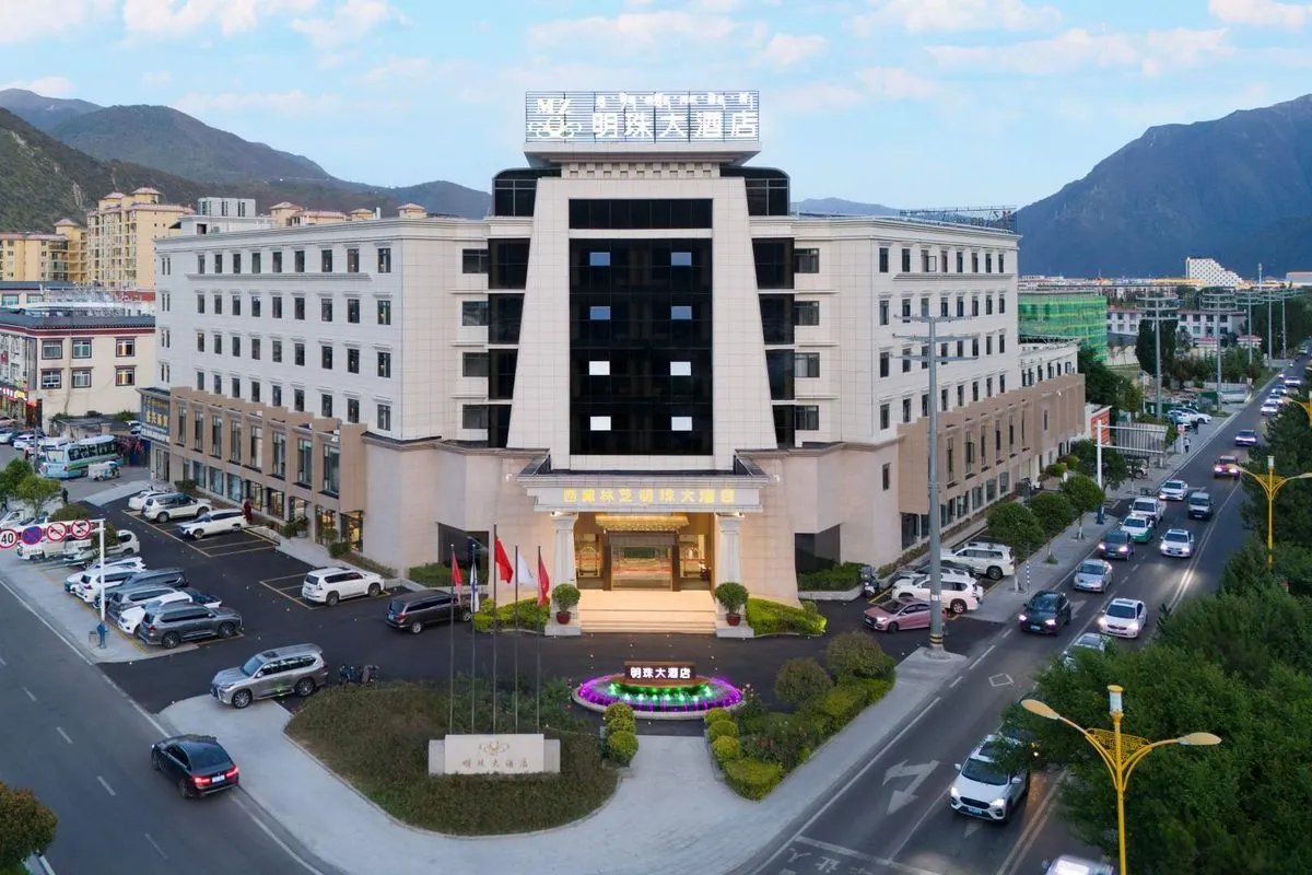Xizang Linzhi Mingzhu Grand Hotel