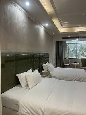guest photo
