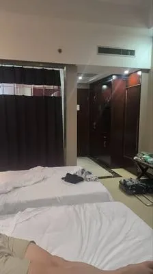 guest photo