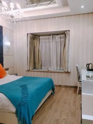 guest photo