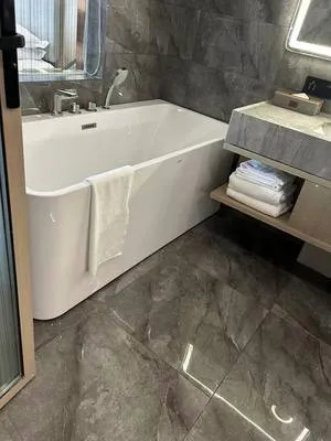guest photo