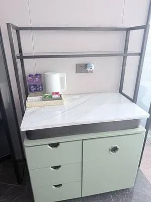 guest photo