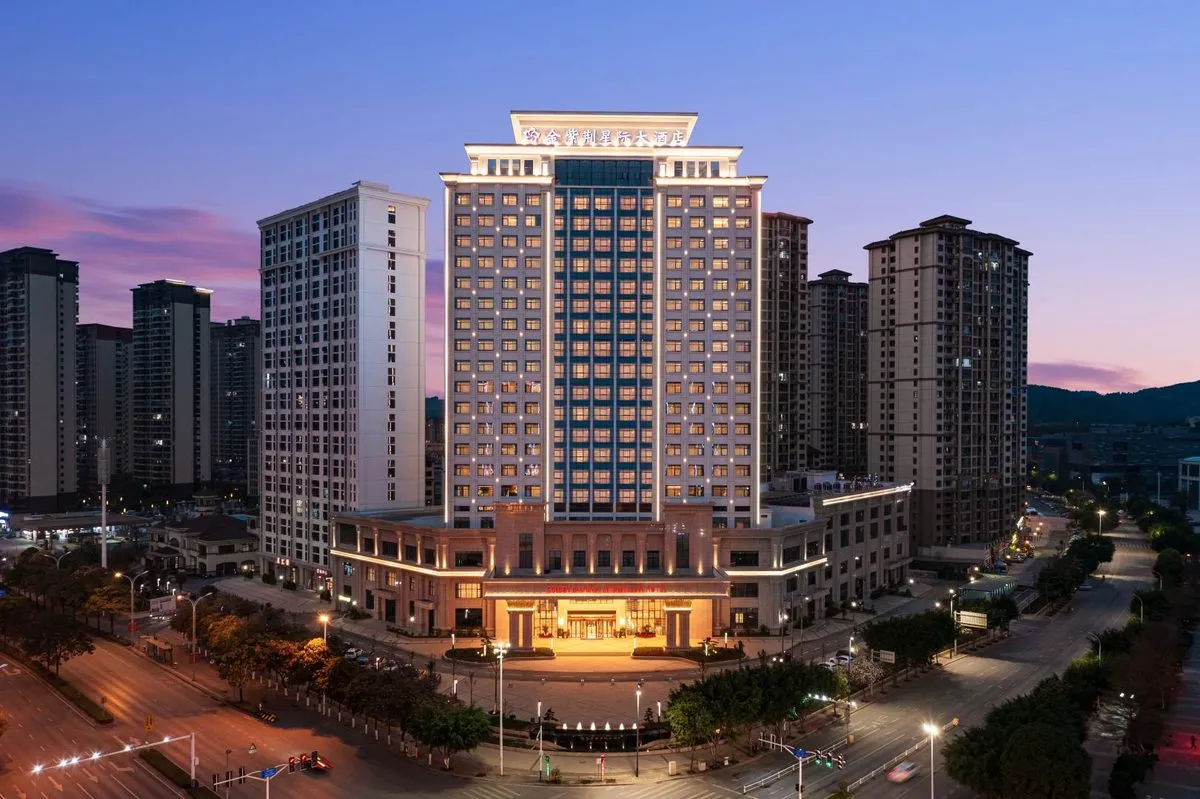 Jinzi Jingxing Ji Grand Hotel