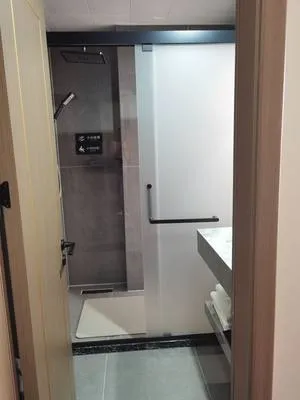 guest photo
