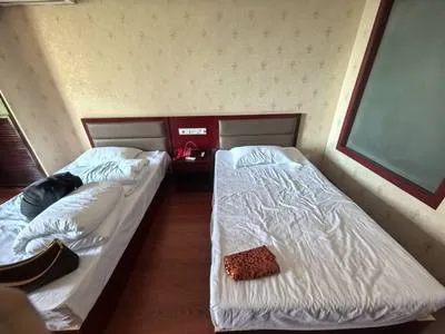 guest photo