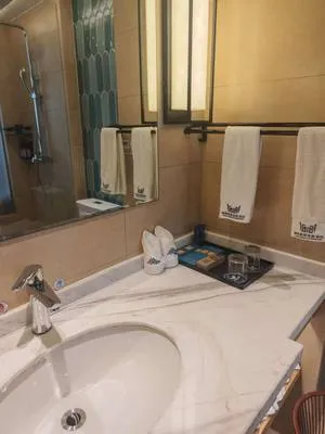 guest photo