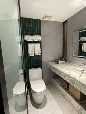 guest photo