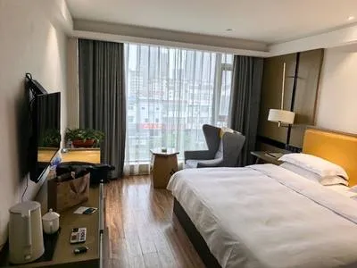 guest photo