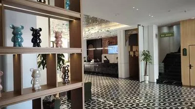 guest photo