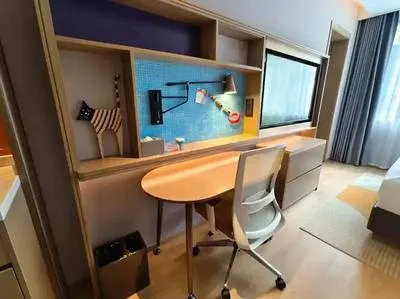 guest photo