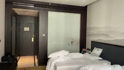 guest photo