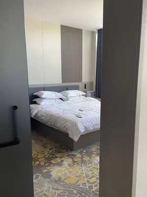 guest photo