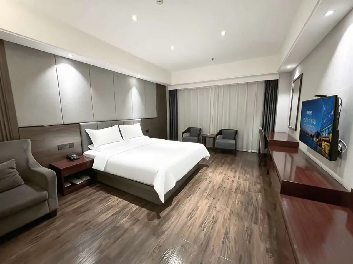 Lingchuan Xinda Grand Hotel