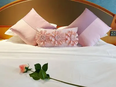 guest photo