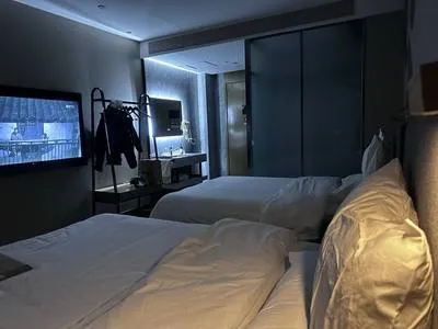 guest photo