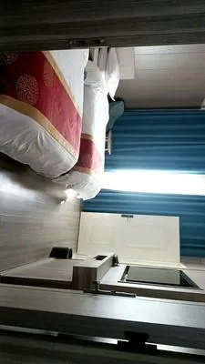 guest photo