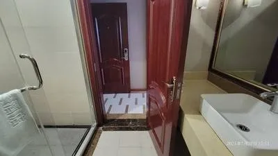 guest photo