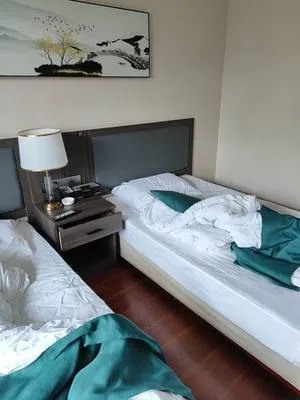 guest photo