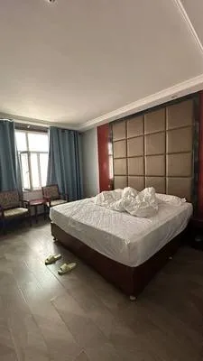 guest photo