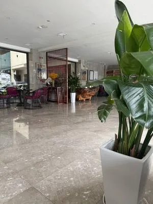 guest photo