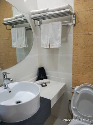 guest photo